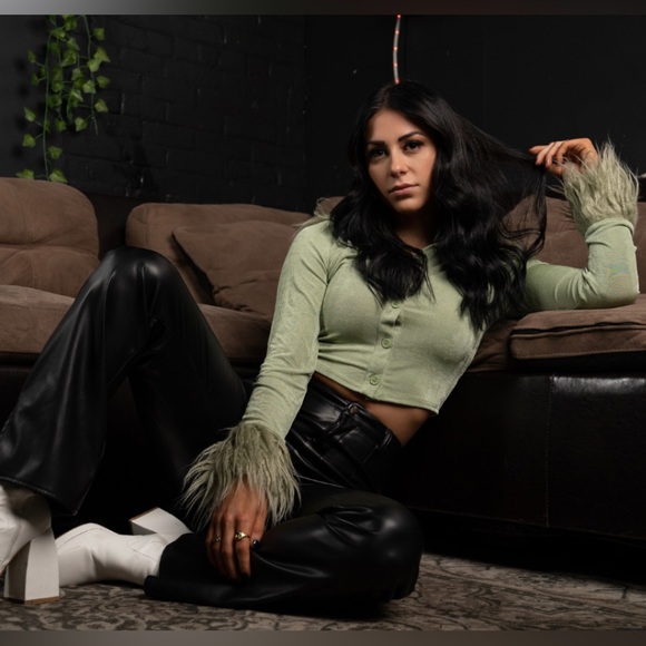 ACIDI Don’t Touch Me Top - Picture 7 of 11